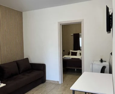 1776281821859781 Optimized