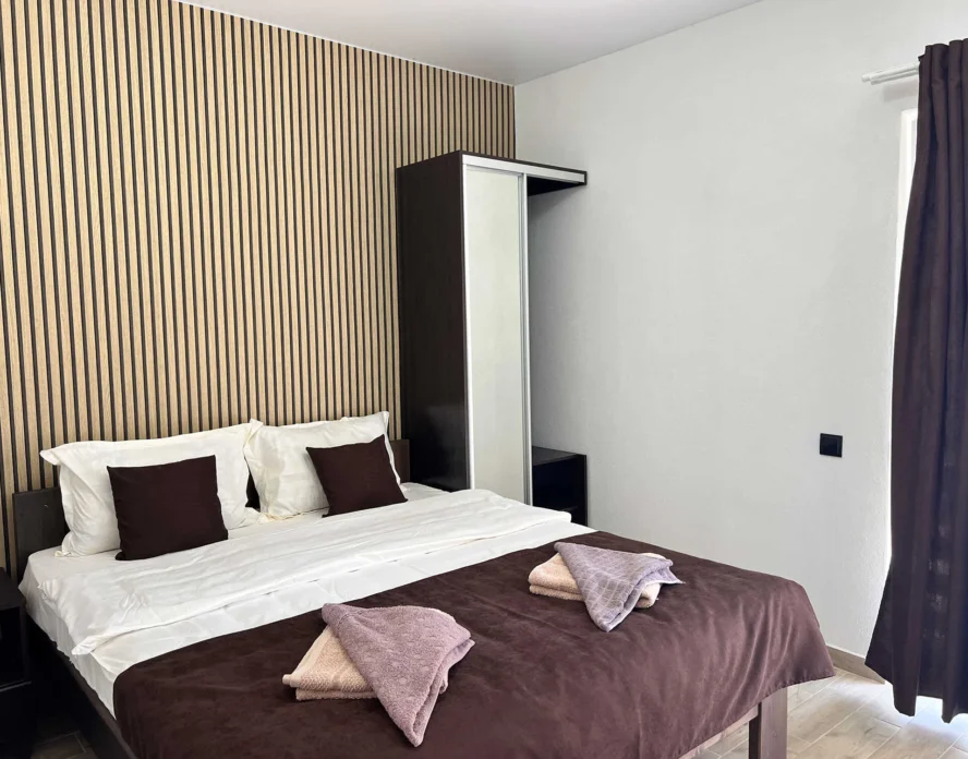 1776281888807932 Optimized