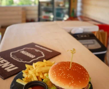 1776282158285640 Optimized