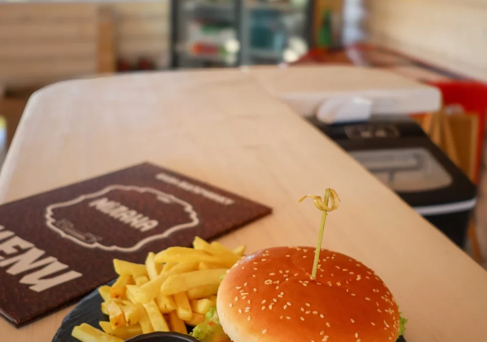 1776282158285640 Optimized